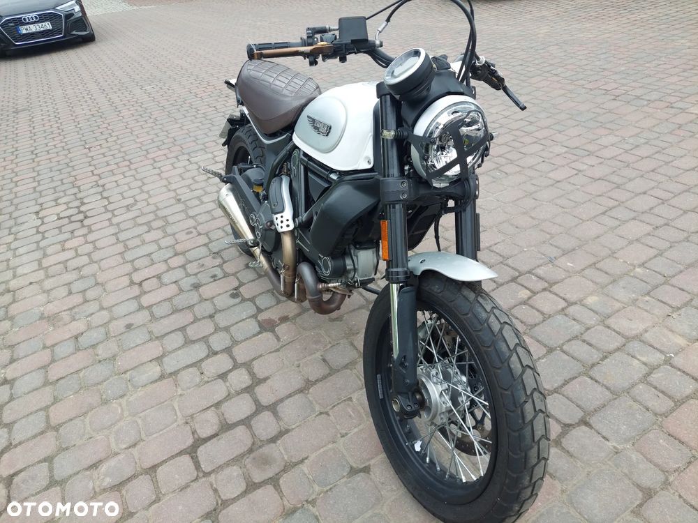 Ducati Scrambler - 9