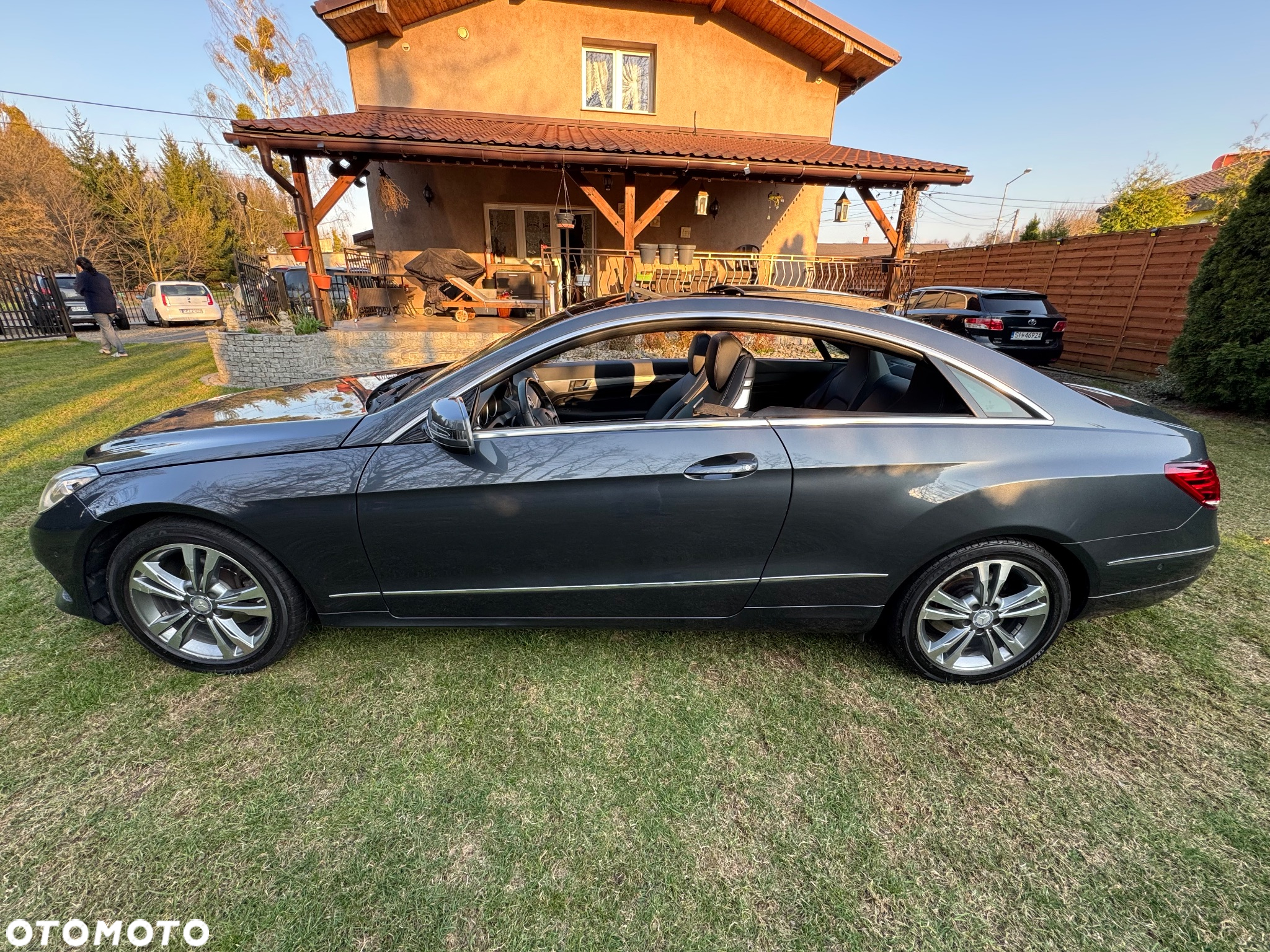 Mercedes-Benz Klasa E 200 Coupe 7G-TRONIC - 25