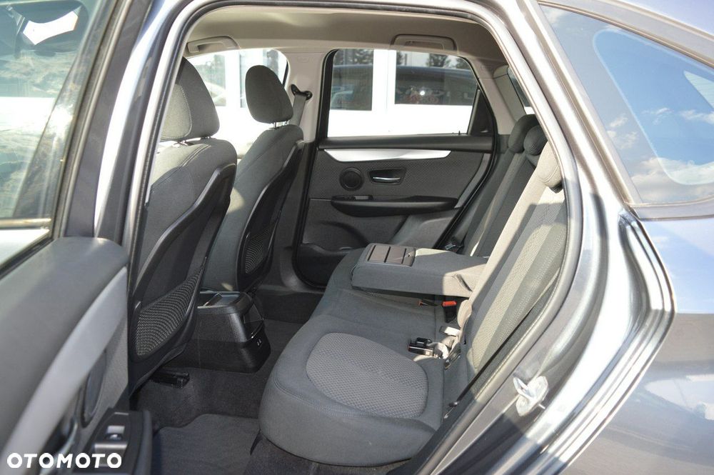 BMW Seria 2 - 33