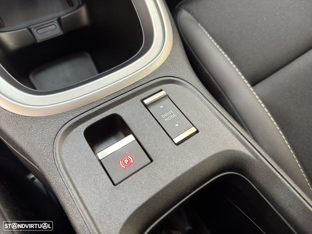 Jeep Avenger 1.2 e-Hybrid Longitude DCT - 23