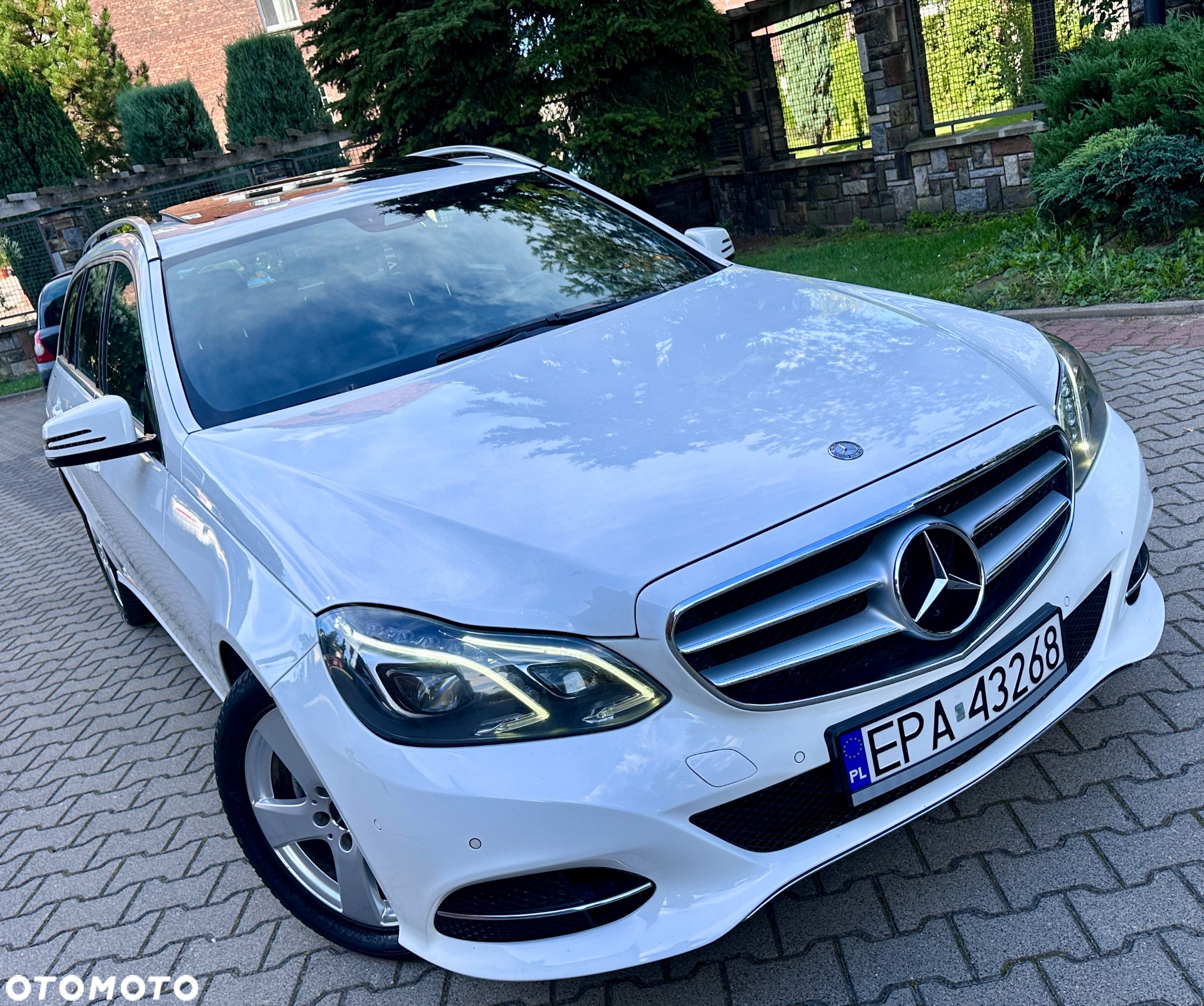 Mercedes-Benz Klasa E 200 CDI 7G-TRONIC - 32