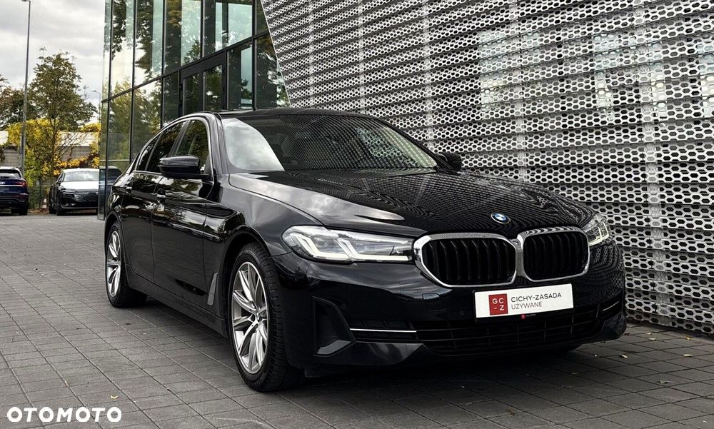 BMW Seria 5 520d - 33