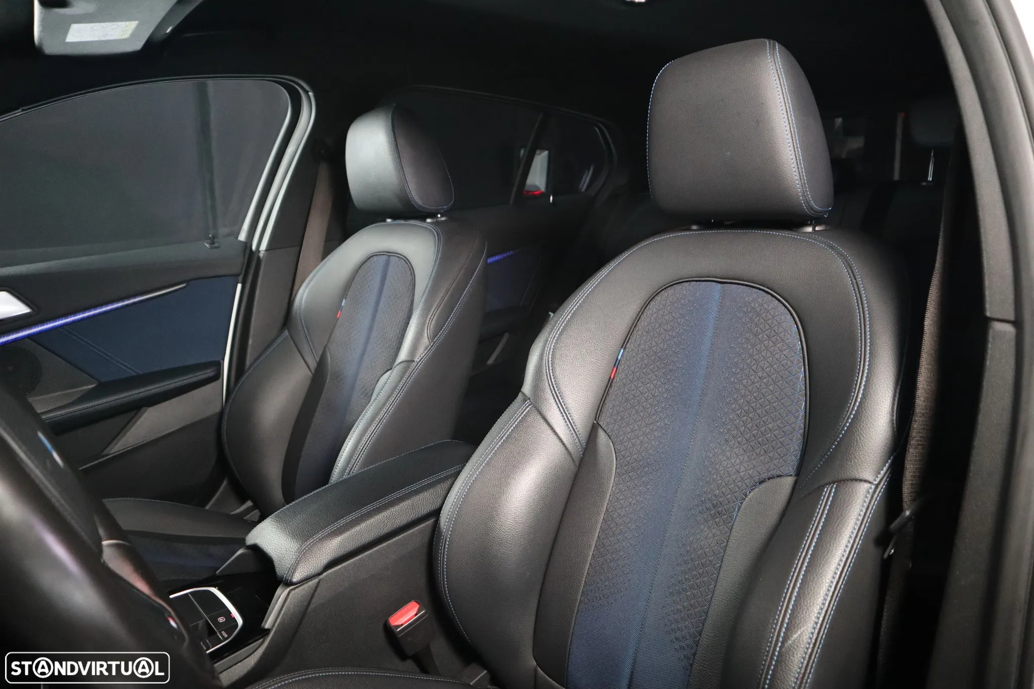 BMW 116 d Pack M Auto - 13