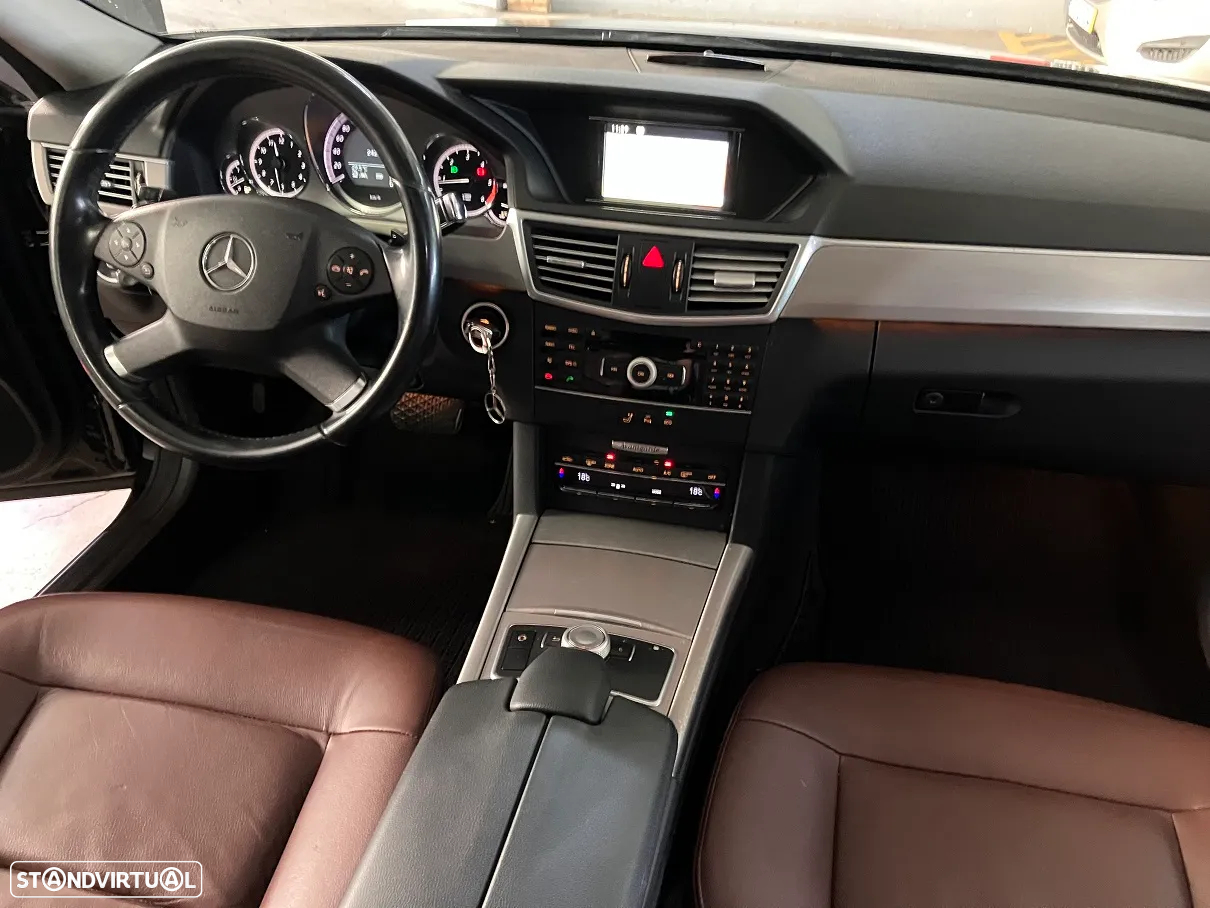 Mercedes-Benz E 250 CDi Avantgarde BE Auto. - 35