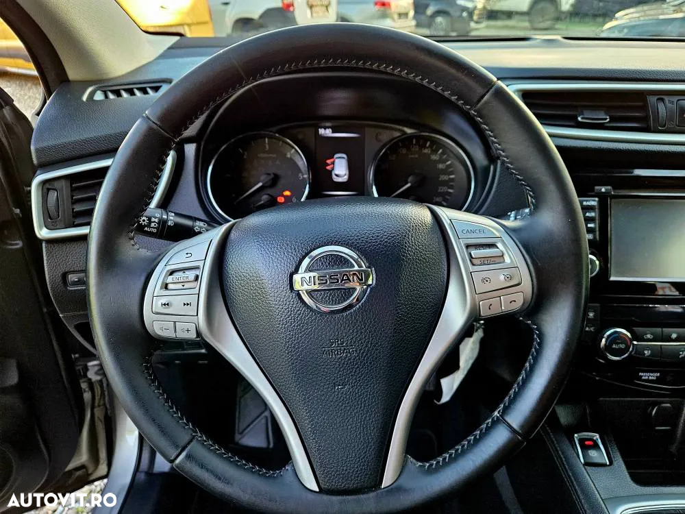 Nissan Qashqai 1.5 DCI N-Connecta - 15