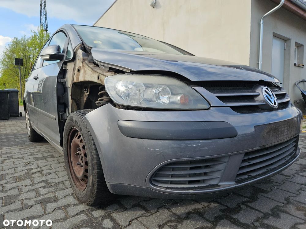 Zderzak przód przedni VW Golf V Plus 2006r LA7T - 2