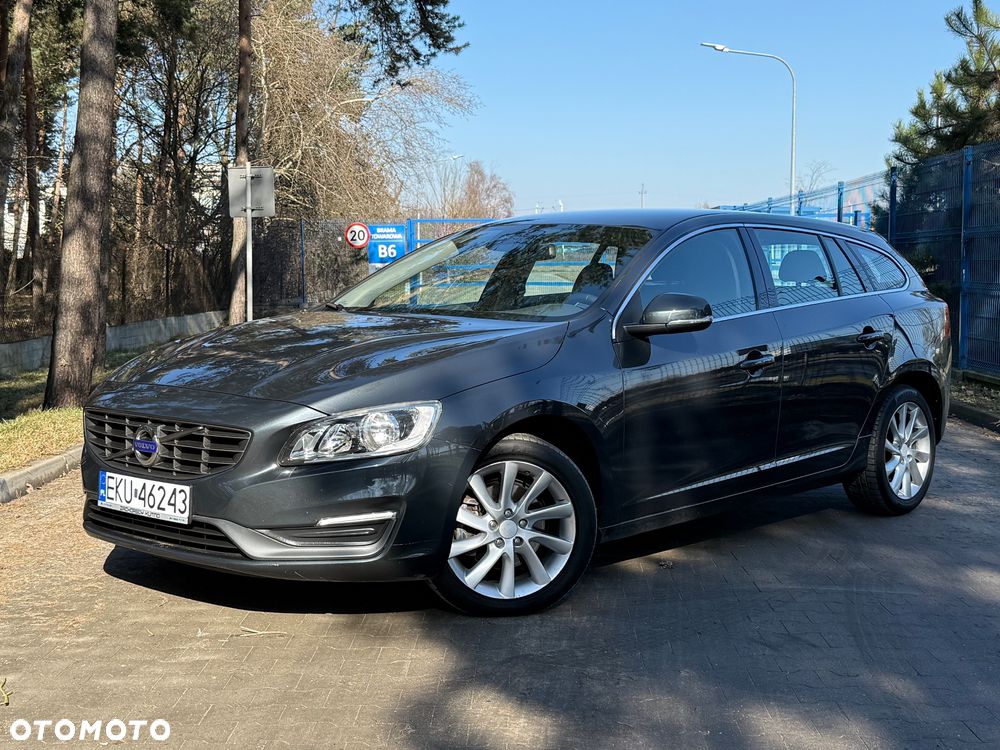 Volvo V60 D4 Drive-E Kinetic - 1