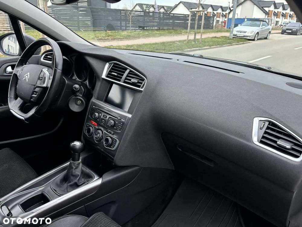 Citroën C4 1.6 VTi Exclusive - 6