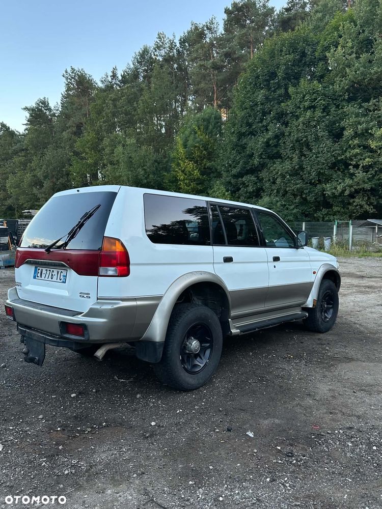 Mitsubishi Pajero 2.5 TD GLS - 5