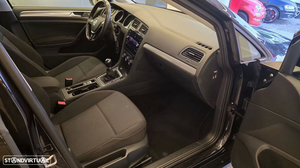 VW Golf 1.6 TDi Confortline - 44