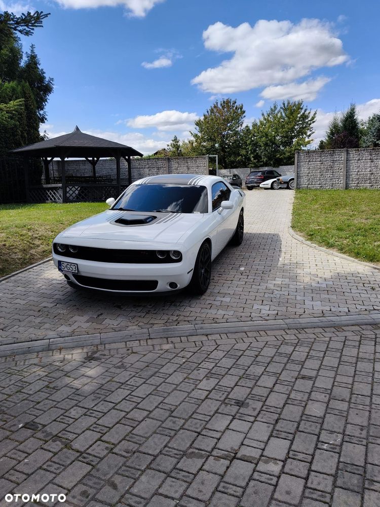 Dodge Challenger - 26