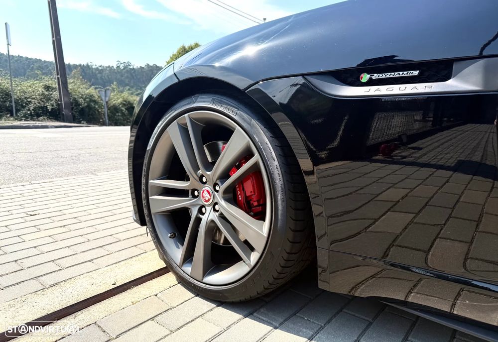 Jaguar F-Type 2.0 i4 R-Dynamic Black - 12
