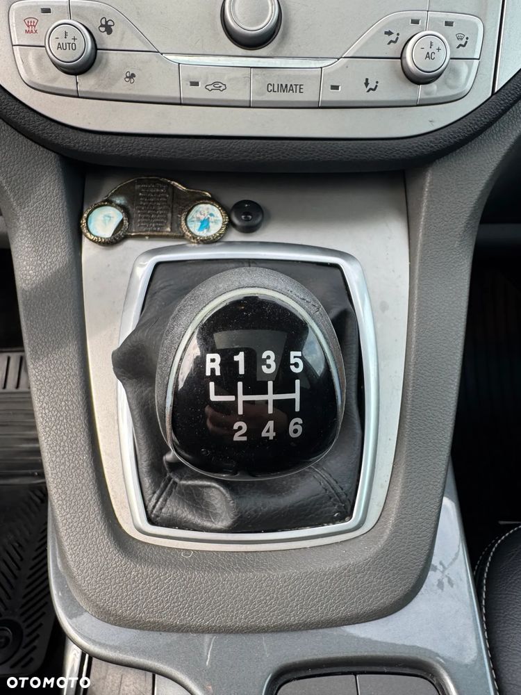 Ford Kuga 2.0 TDCi Titanium - 17