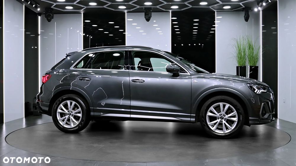 Audi Q3 40 TDI Quattro S tronic - 12