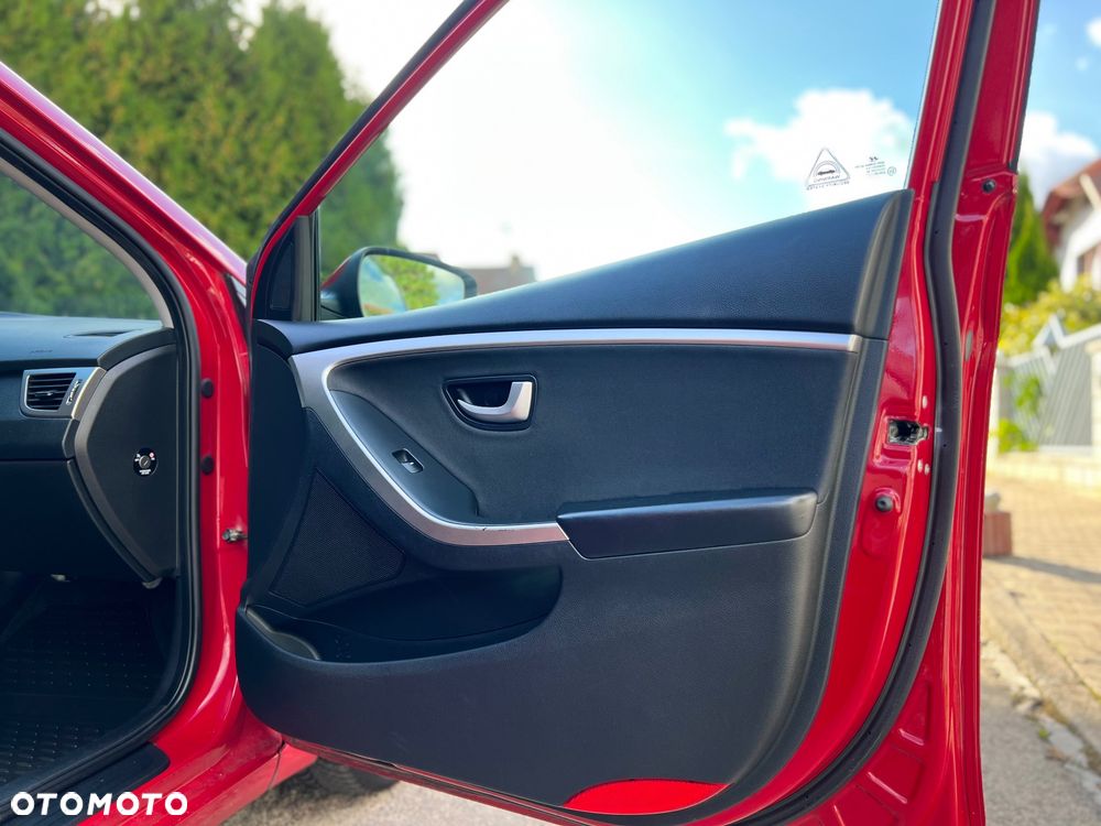 Hyundai i30 i30cw 1.4 Intro Edition - 18