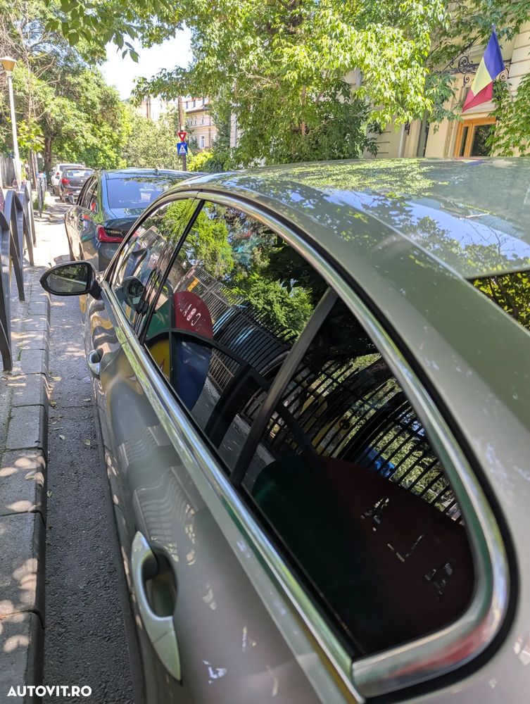 Volkswagen Passat 2.0 TDI DSG Comfortline - 6