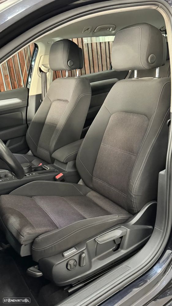VW Passat Variant 2.0 TDI Confortline - 20