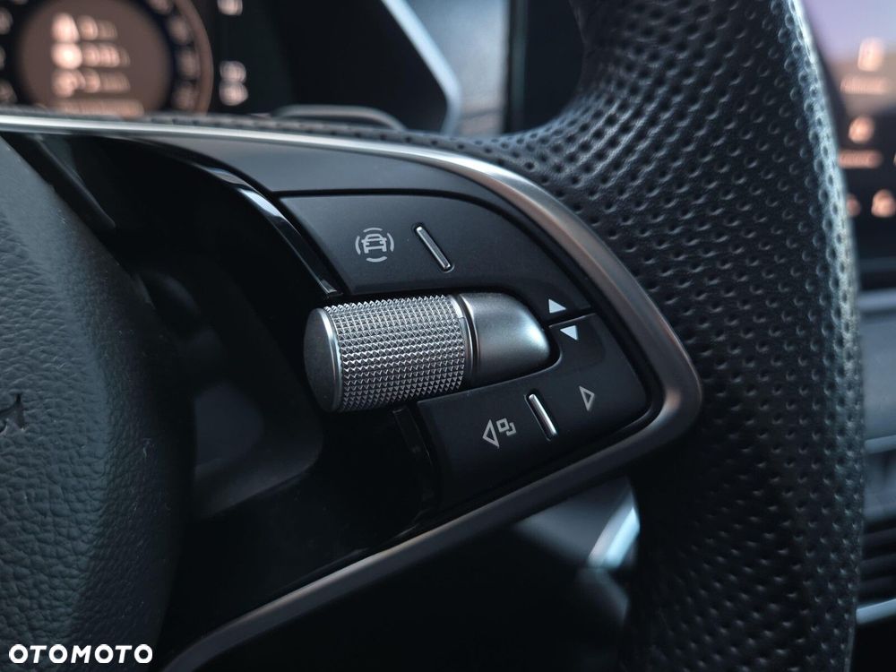 Skoda Octavia 1.5 TSI mHEV Selection DSG - 17