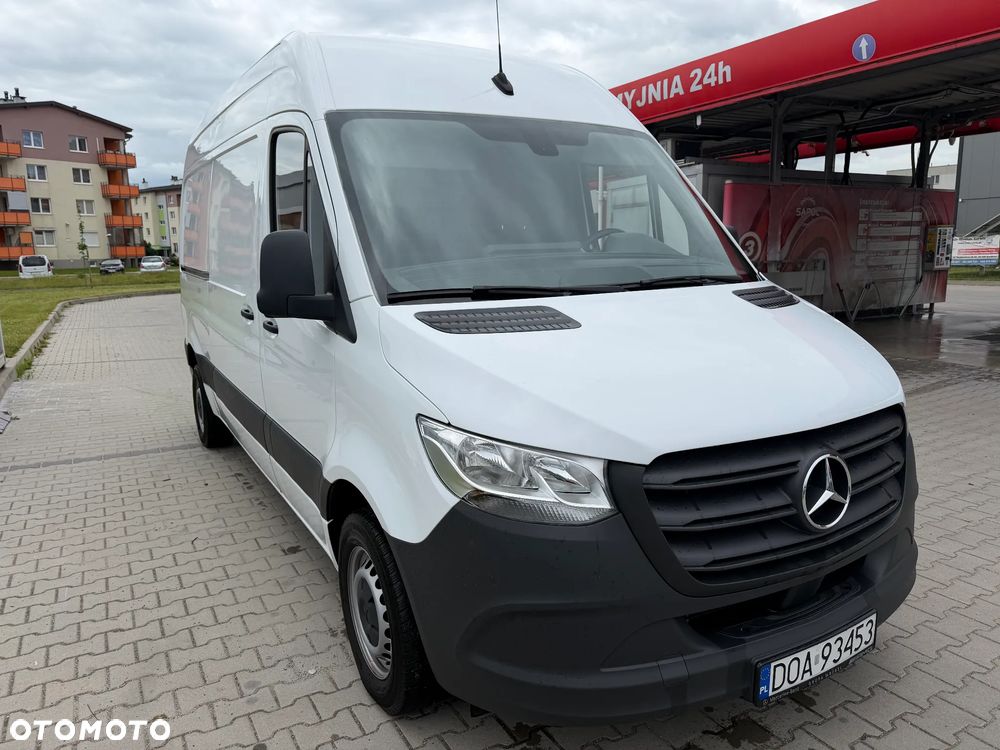Mercedes-Benz 315 - 4