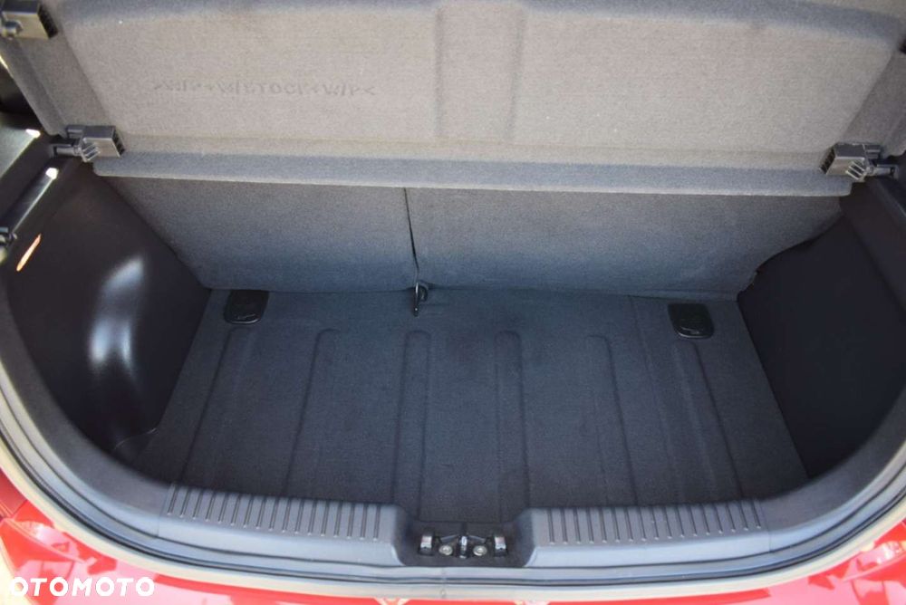 Hyundai i10 - 12