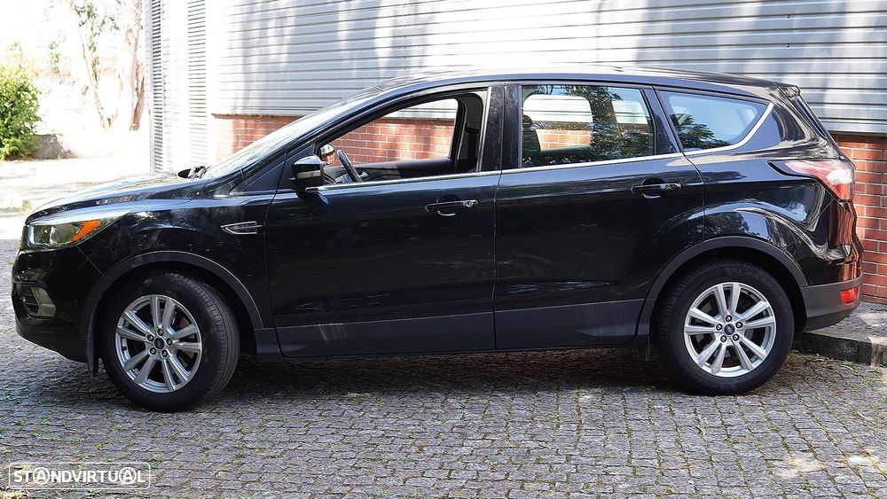 Ford Kuga 1.5 TDCi Titanium - 2