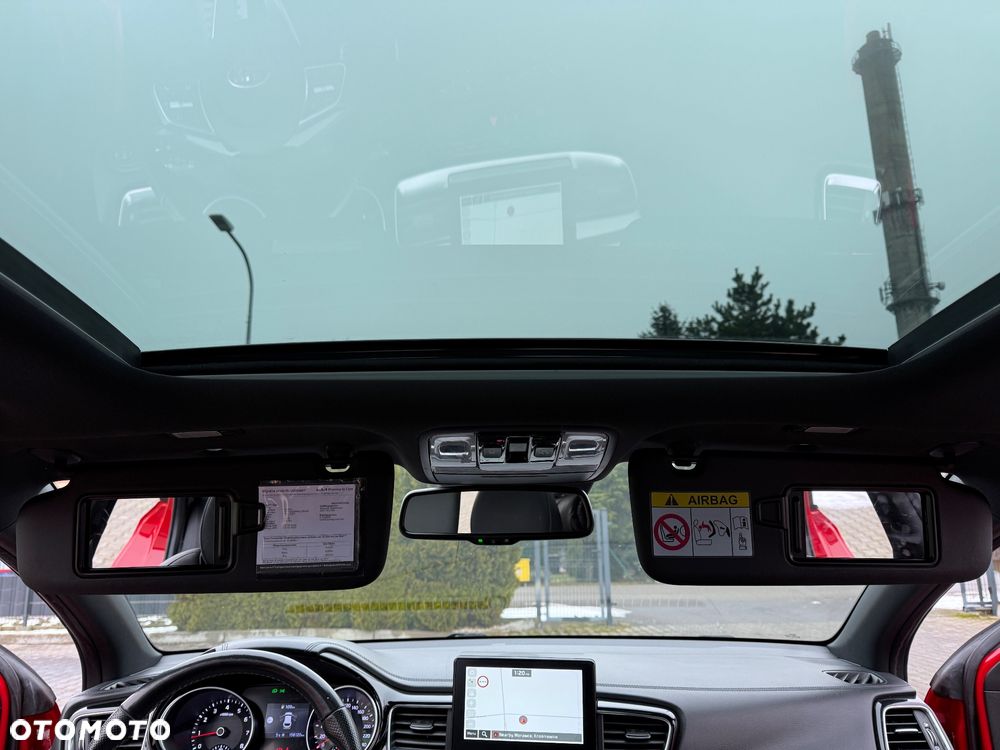 Kia ProCeed 1.4 T-GDI OPF GT LINE - 24