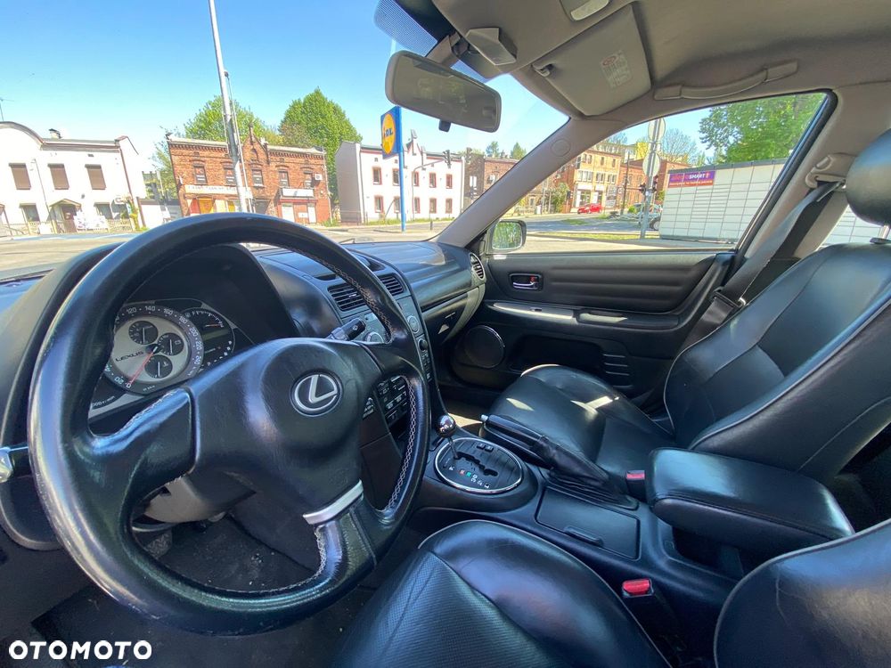 Lexus IS 200 Prestige - 4