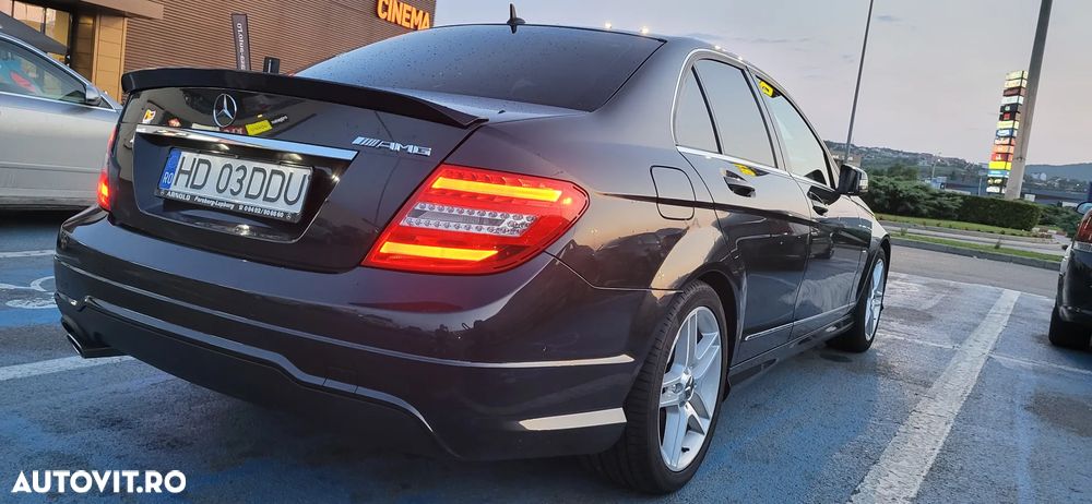Mercedes-Benz C 220 CDI Avantgarde Edition - 10