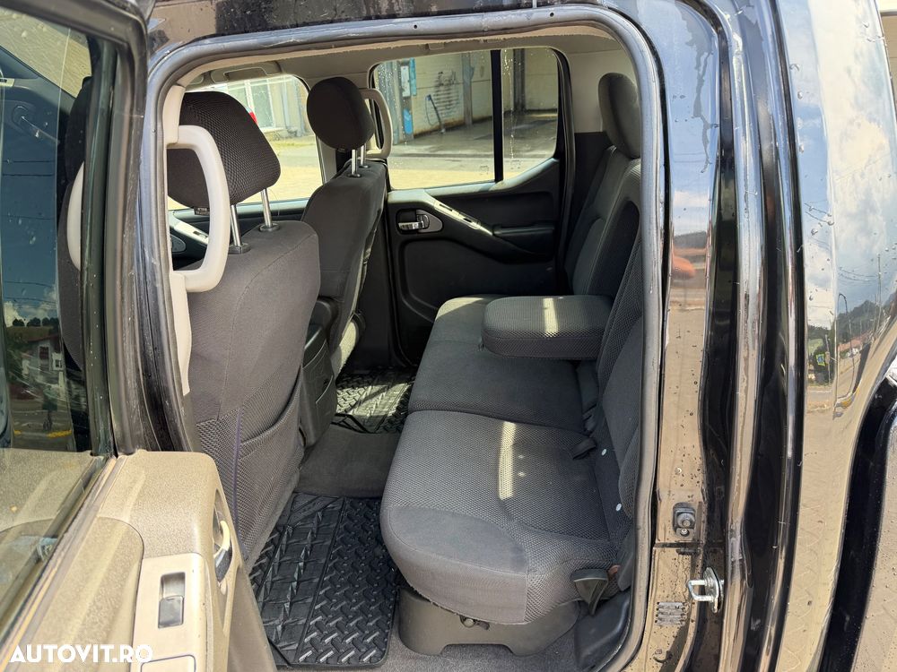 Nissan Navara 2.5 dCi DPF 4X4 Double Cab SE - 8