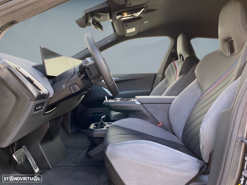 BMW Ix 2025 photo 3