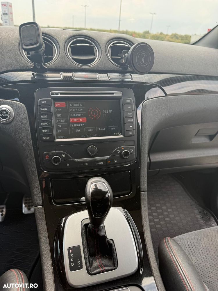 Ford S-Max - 8