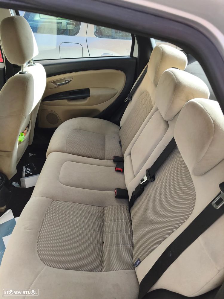 Fiat Linea 1.3 M-Jet Emotion - 8