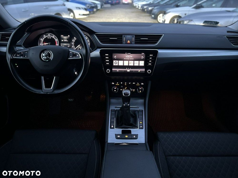 Skoda Superb 1.5 TSI Ambition - 11