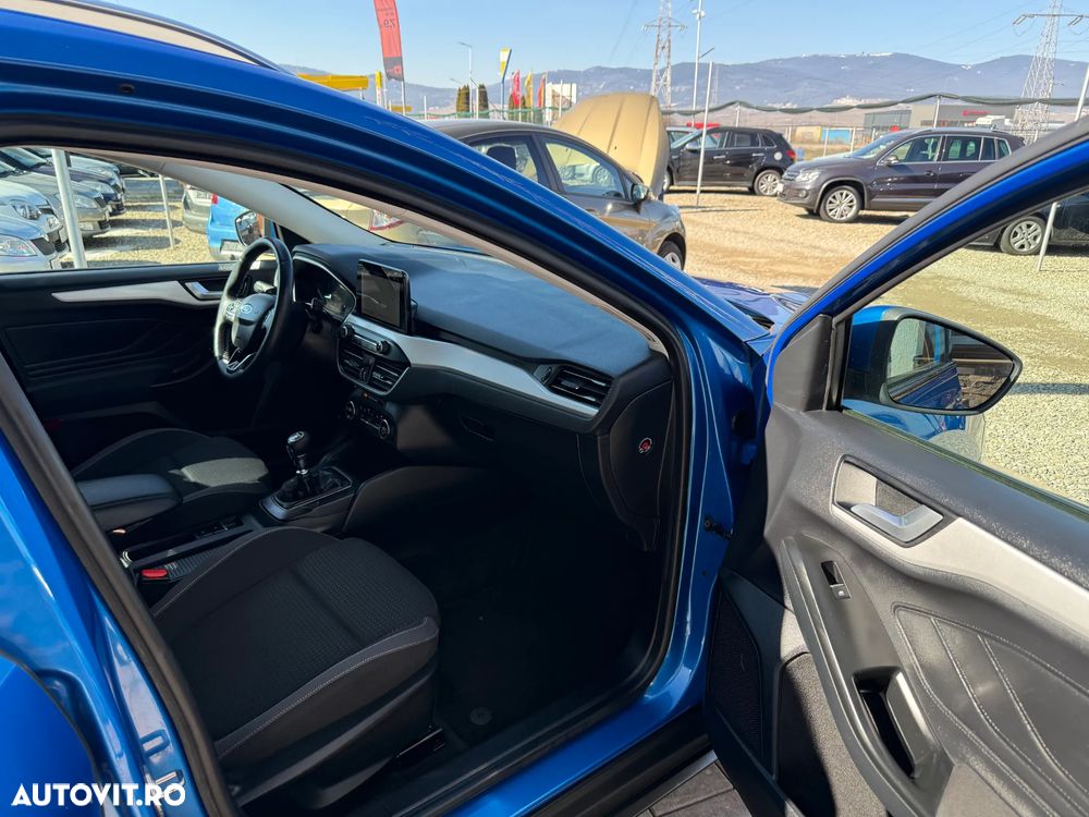 Ford Focus - 17