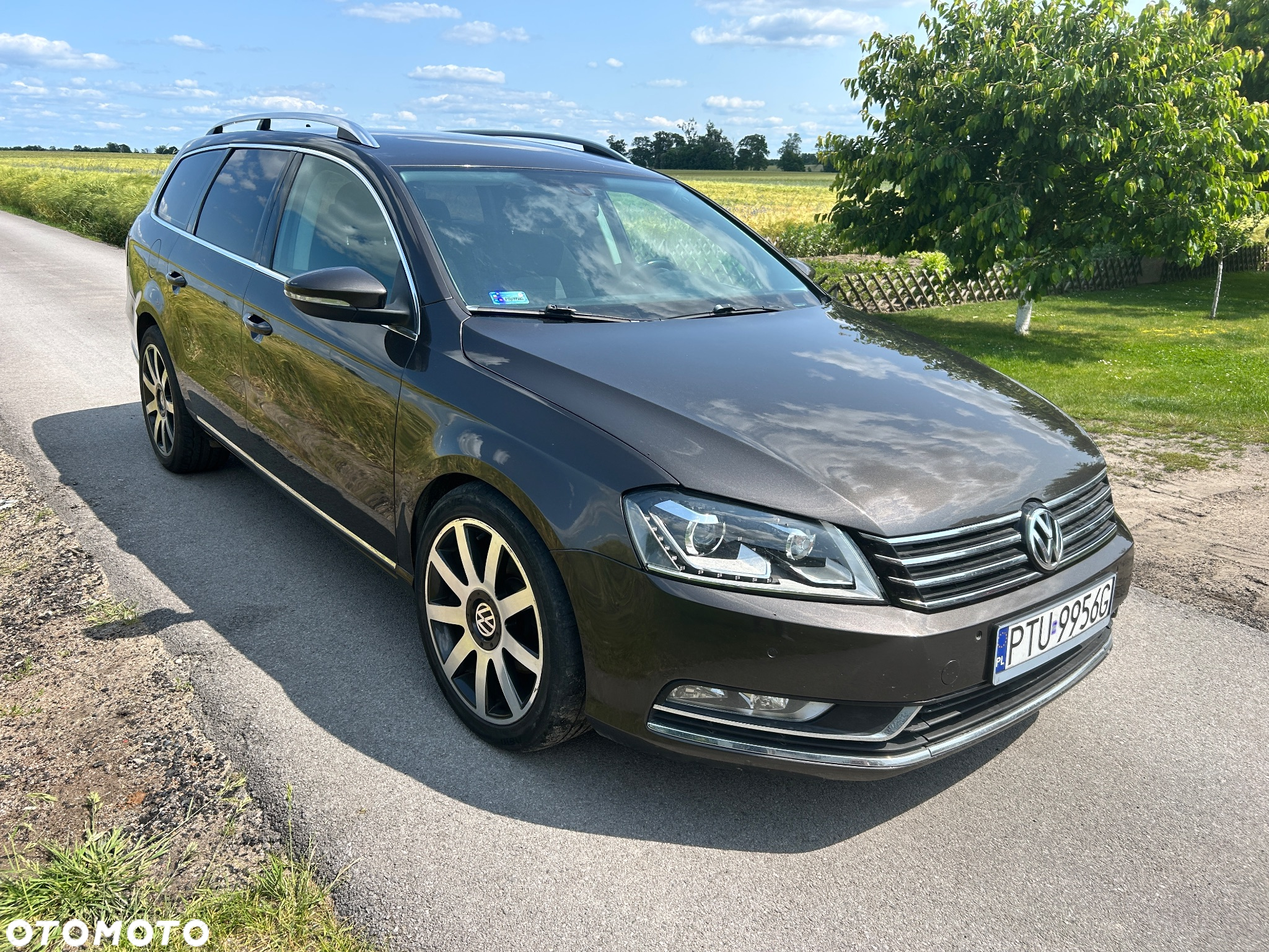 Volkswagen Passat 2.0 TDI Highline DSG - 2