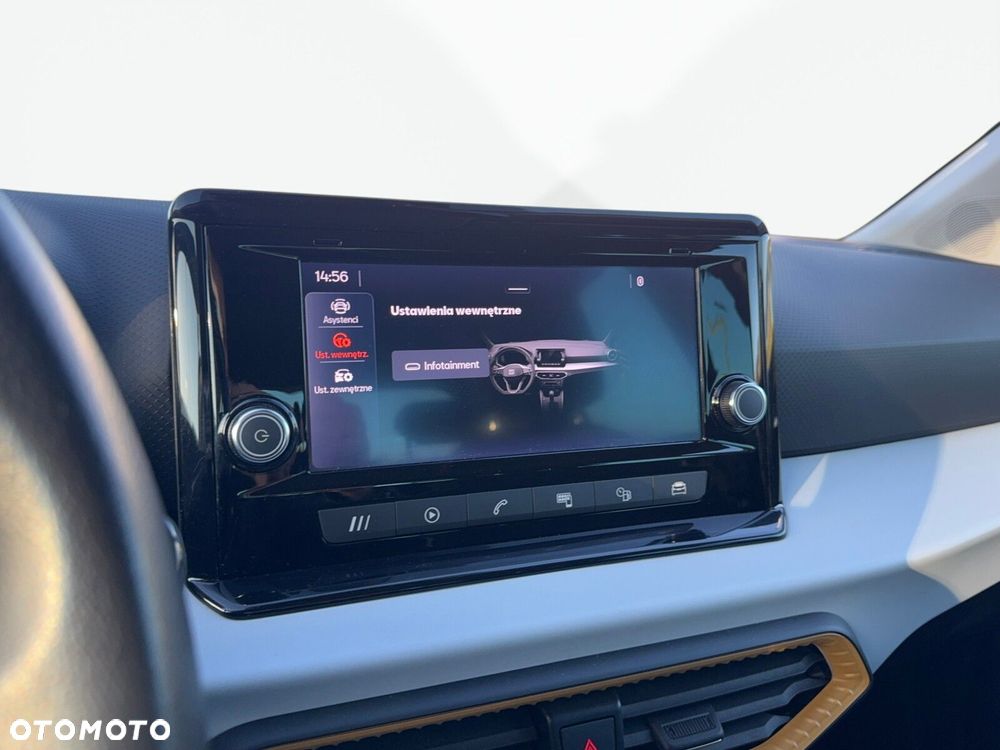 Seat Arona 1.0 TSI Full LED S&S - 23