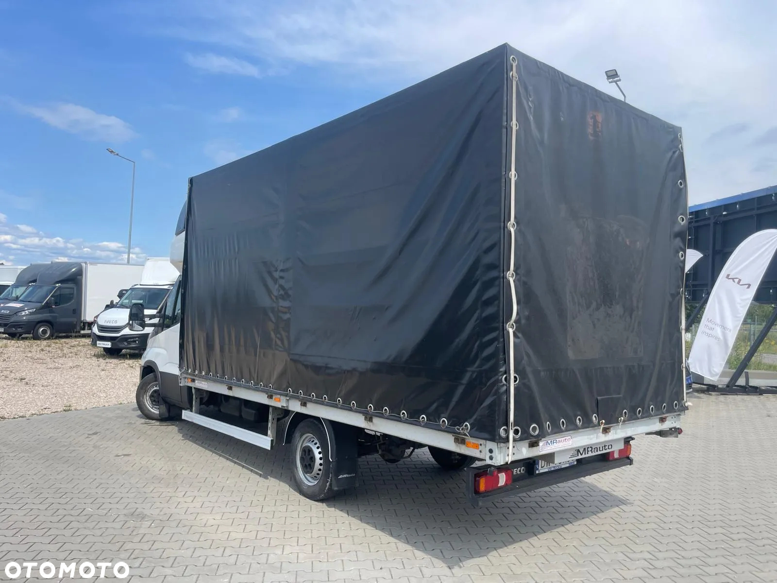 Iveco 35S18 10EP Międzynarodówka, podnoszony dach - 6