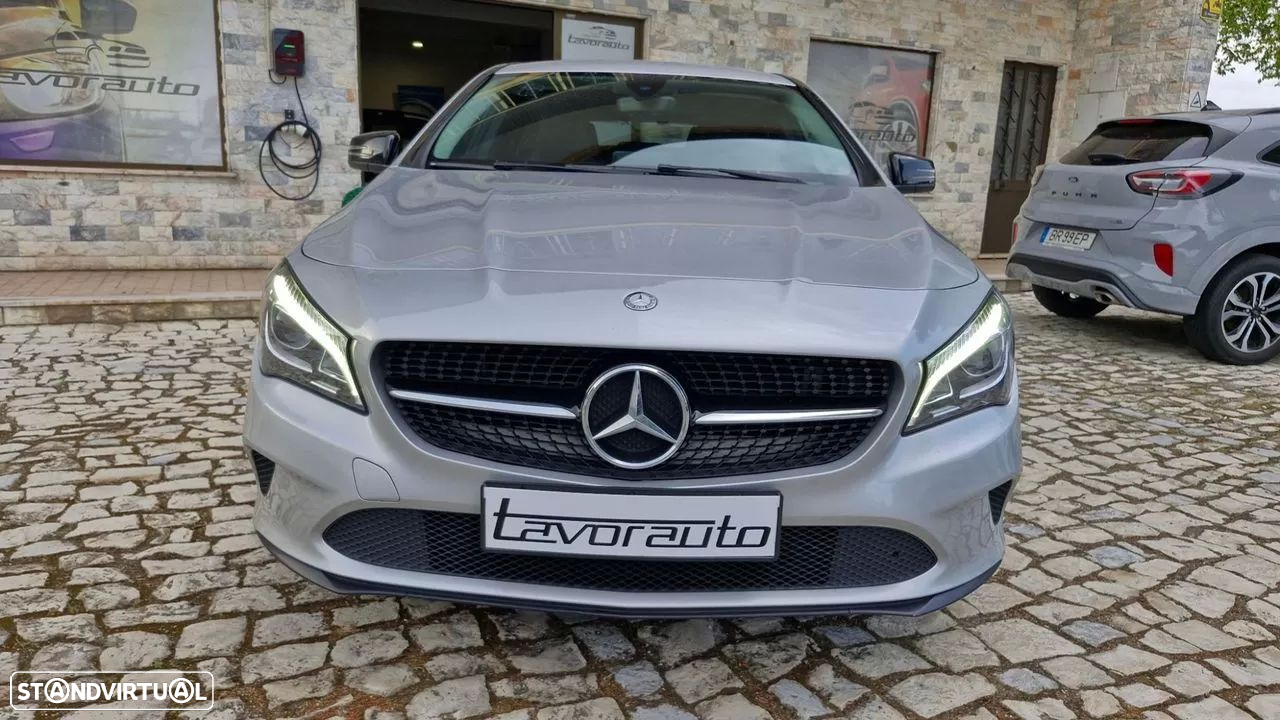 Mercedes-Benz CLA 180 d Shooting Brake Urban - 3