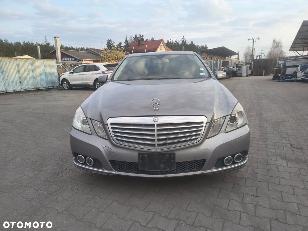 Mercedes-Benz Klasa E - 2