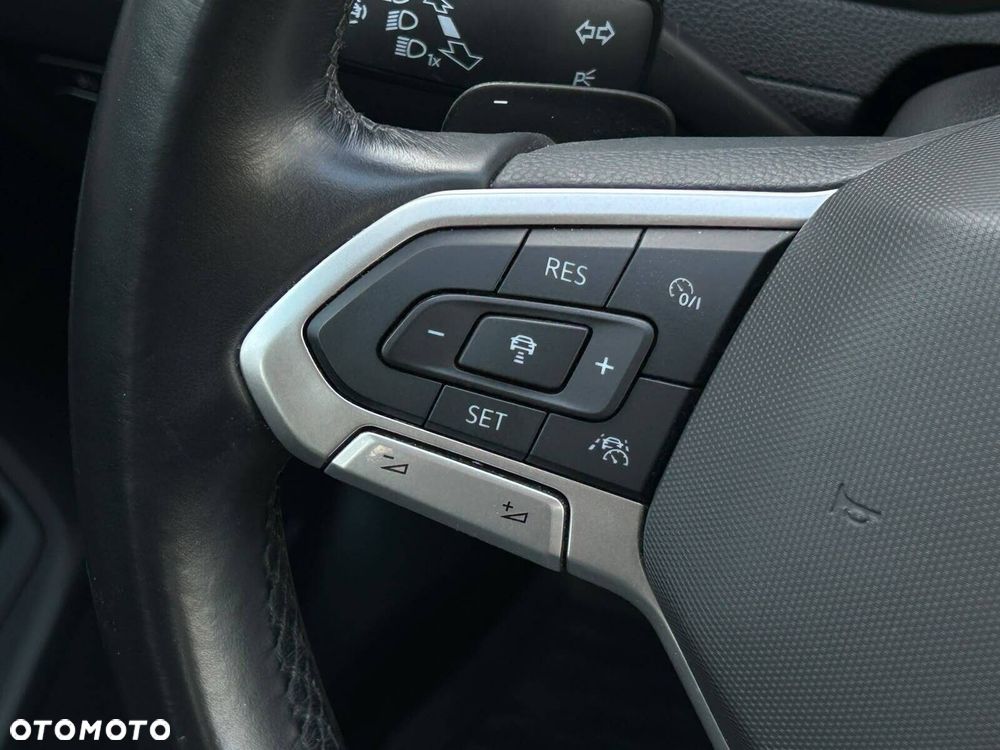 Volkswagen Passat Variant 2.0 TSI Business DSG - 22