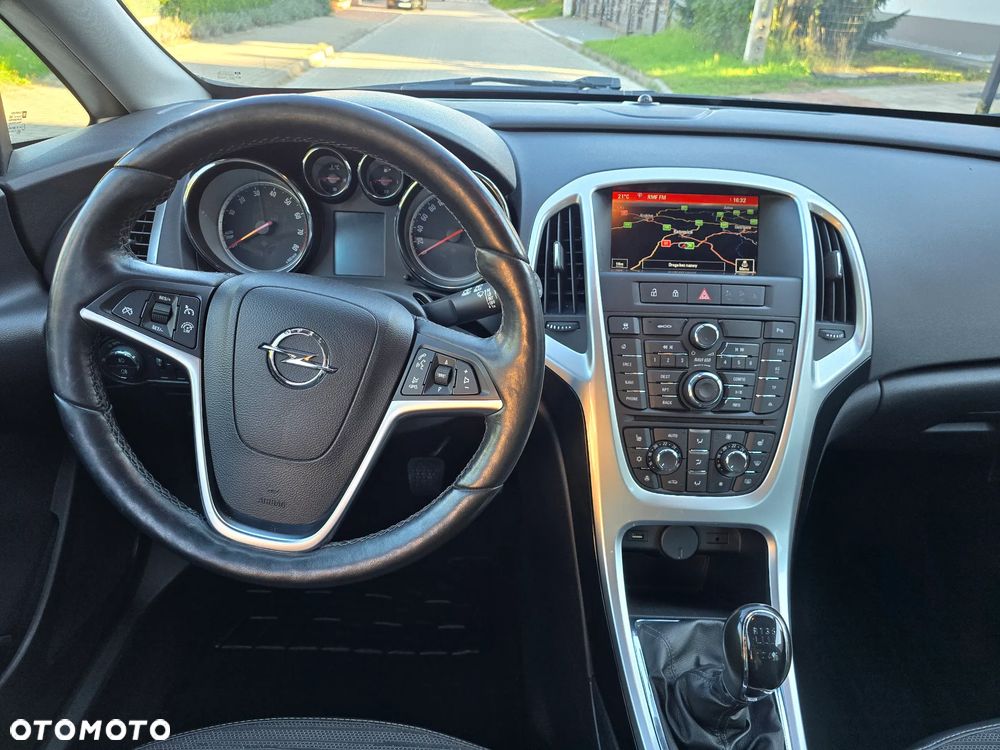 Opel Astra 1.4 Turbo Active - 11