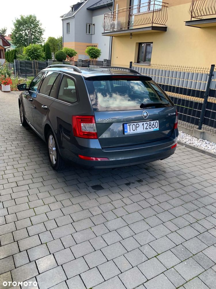 Skoda Octavia 2.0 TDI Ambition DSG - 5