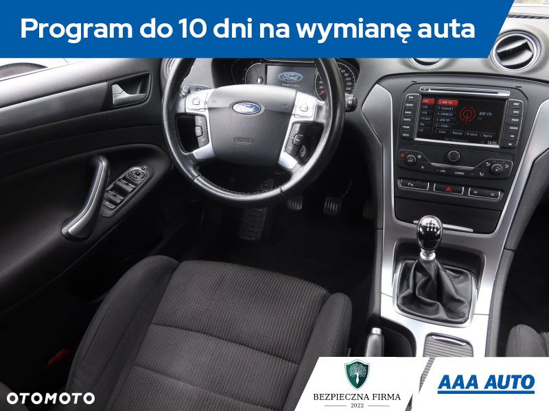 Ford Mondeo - 8