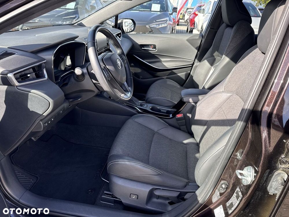 Toyota Corolla 1.8 Hybrid Comfort - 13