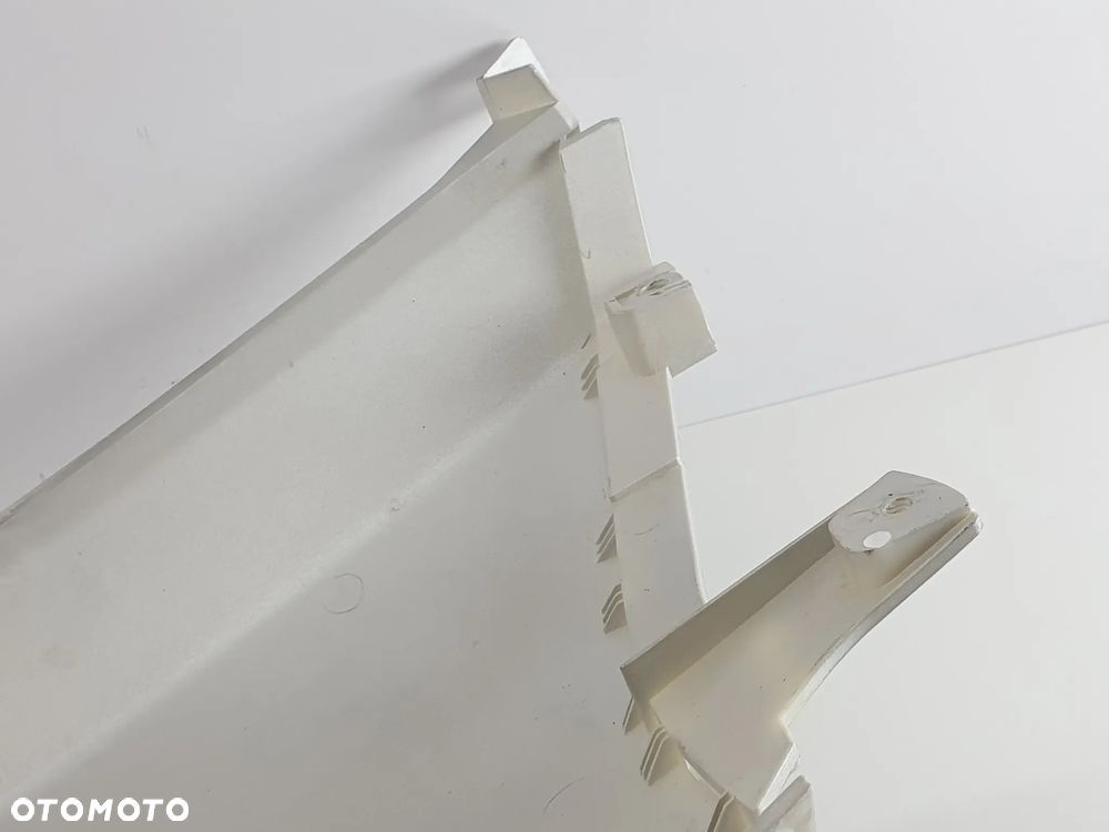 BOCZEK LEWY OSLONA PEUGEOT E-VIVACITY - 22