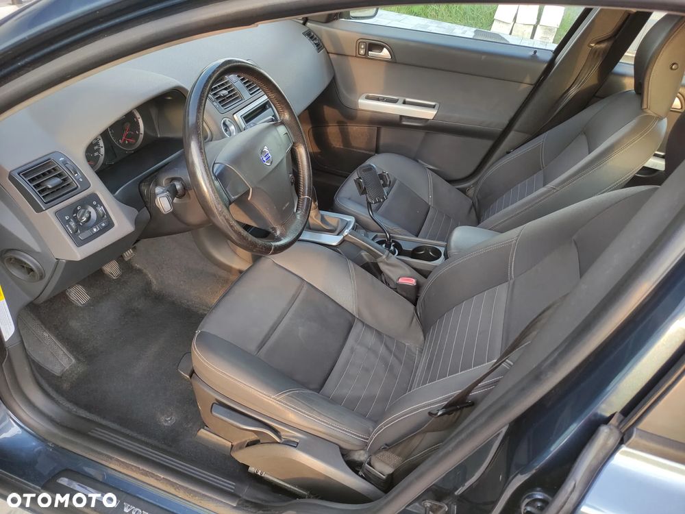 Volvo V50 2.0D - 8