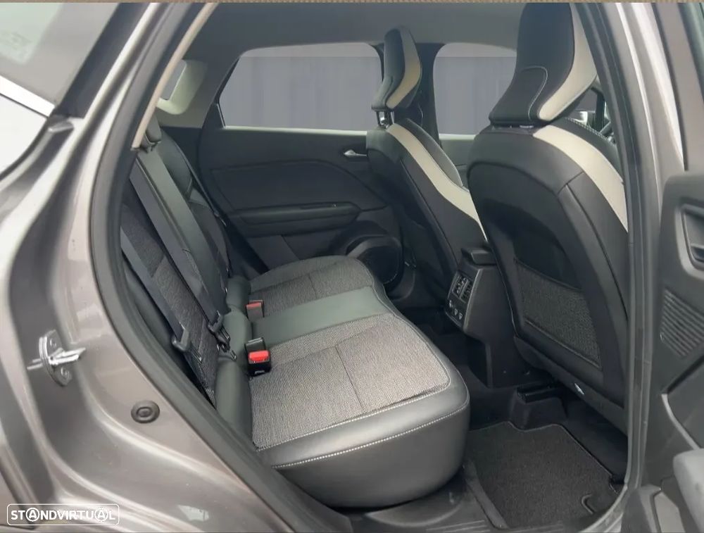 Renault Captur 1.6 E-Tech Plug-In Intens - 10