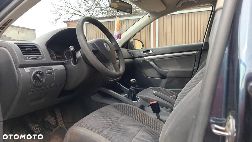 Volkswagen Jetta 1.6 FSI Comfortline - 7