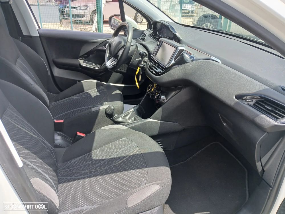 Peugeot 208 1.2 VTi Active - 22
