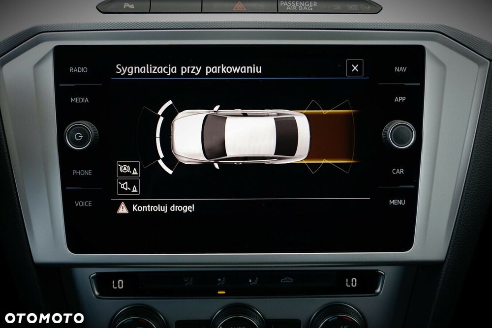 Volkswagen Passat 2.0 TDI SCR Comfortline DSG - 28